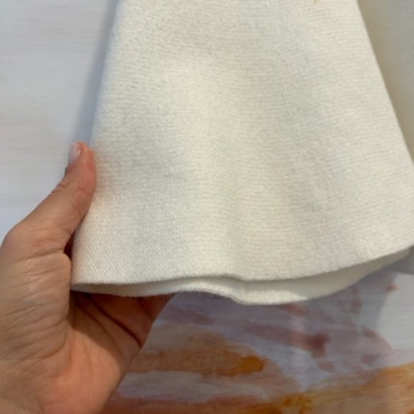 Zara white knit mini skirt - Picture 2 of 2